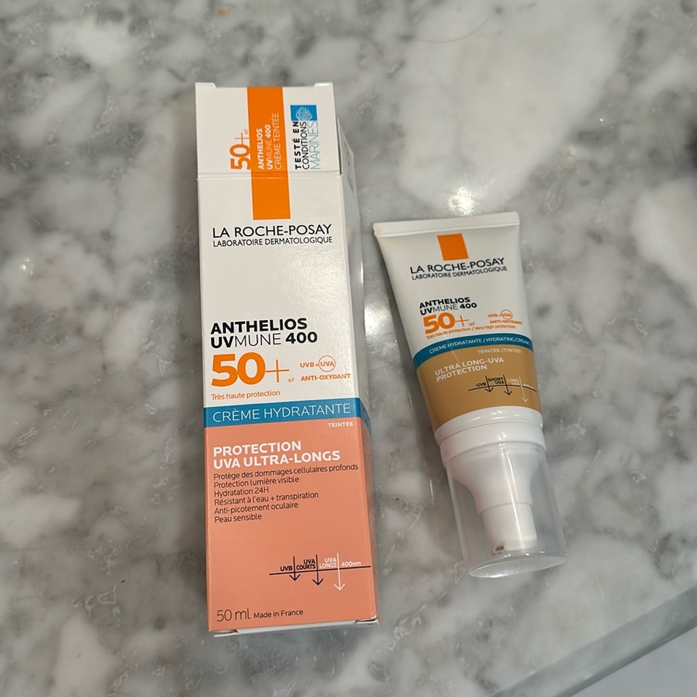 La Roche-Posay Anthelios UVmune 400 Moisturising Cream SPF50+ Tinted 50ml